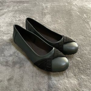 White Mt. Womens Flats Slip On Shoes